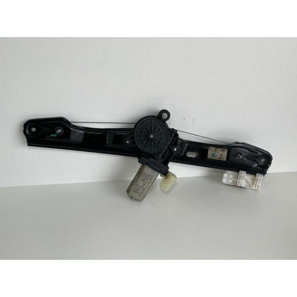 Maquina De Vidro Traseira Esquerda Bmw 320i 2013 236