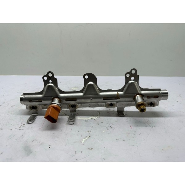 Flauta Dos Bicos Injetores Audi Q3 2014 06j133317 4712