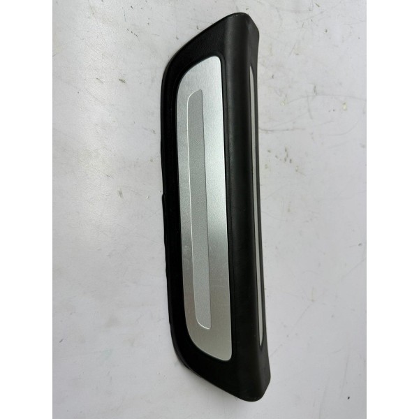 Soleira Porta Traseira Esquerda Audi Q3 2014 5024