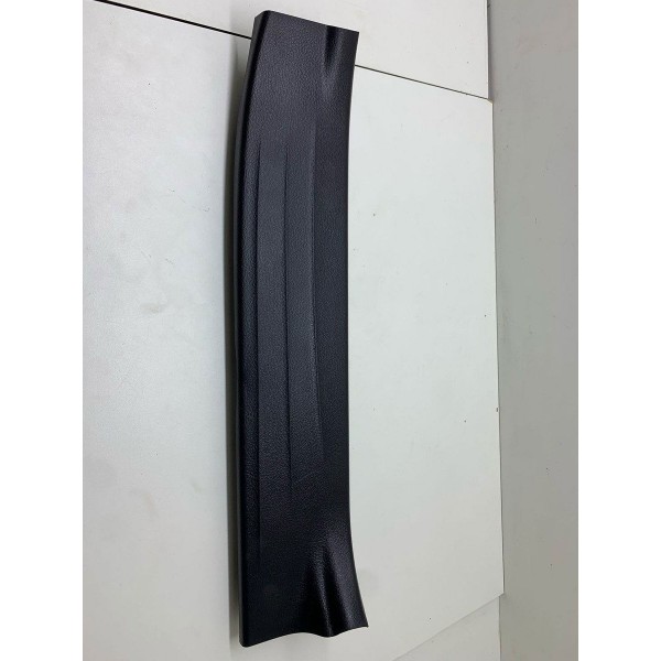 Soleira Porta Traseira Esquerda Toyota Hilux Srx 2022 7411
