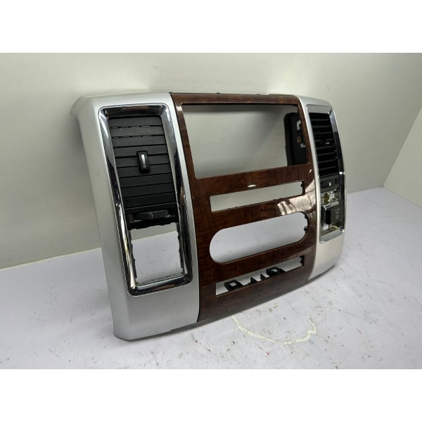 Moldura Central Com Difusor Dodge Ram 2012 1766
