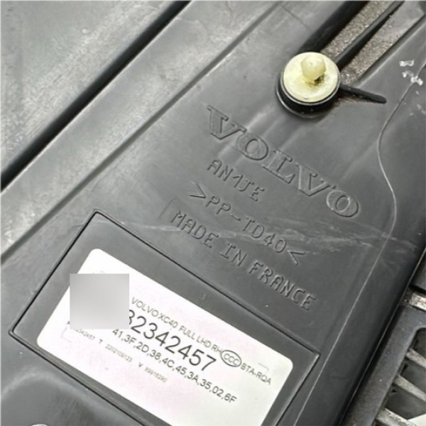 Farol ( Diant. Direito ) - Volvo Xc40 Recharge ( 32342456 )
