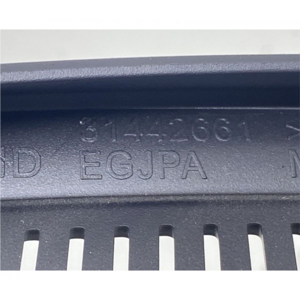 Moldura Painel De Instrumento - Volvo Xc40 Recharge 2022