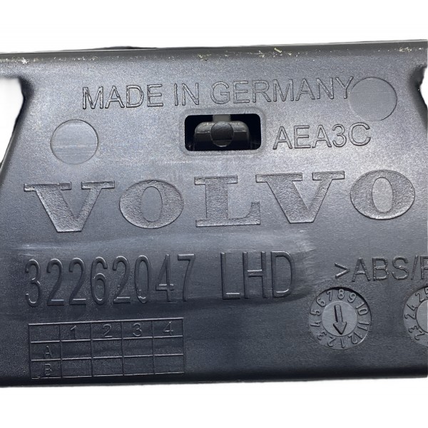 Moldura Console Central / Porta-copos - Volvo Xc40 2022