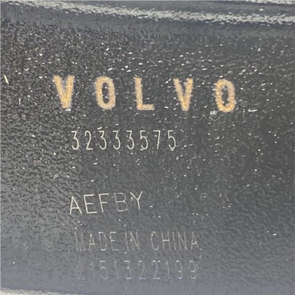 Bandeja Suspensão ( Traseira Direita ) - Volvo Xc40 2022
