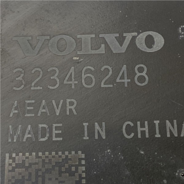 Bandeja Suspensão ( Dianteira Direito ) - Volvo Xc40 2022