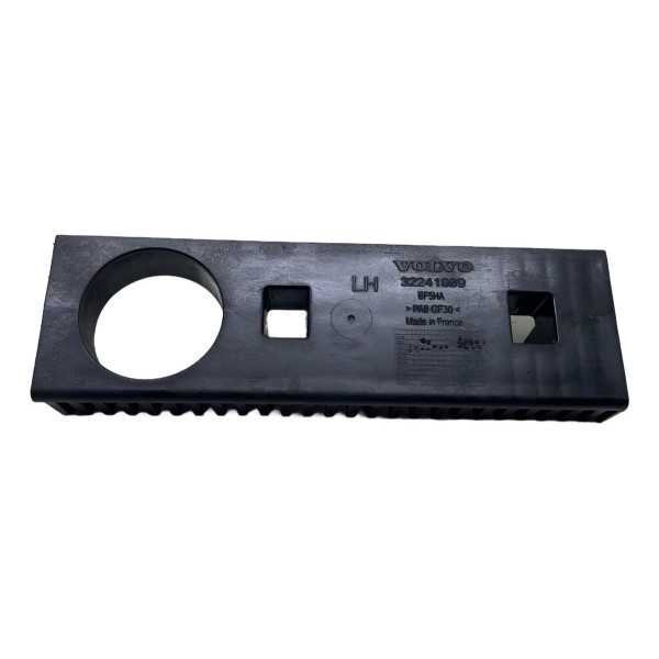 Suporte Placa Frontal- Volvo Xc40 Recharge 2022 (32241089)