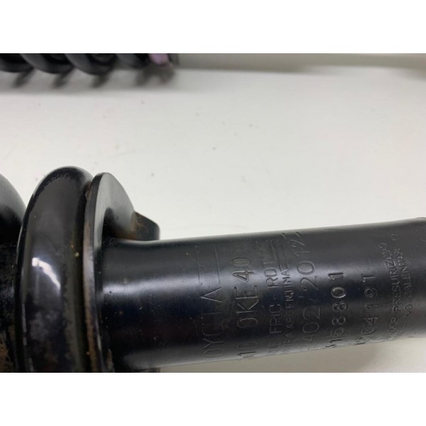 Par Amortecedores Dianteiro - Toyota Hilux Srv 2020